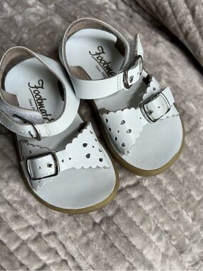 FootMates Ariel White Toddler Scalloped Sandals leather